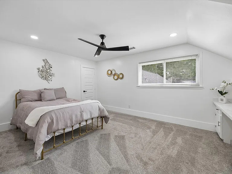 7711 Meadowvale Dr — Photo 25
