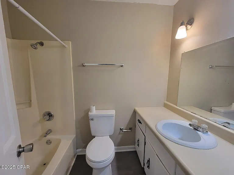 6321 Olokee St — Photo 11