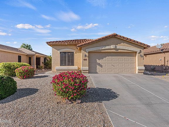 2nd image of 43654 W ELM Drive