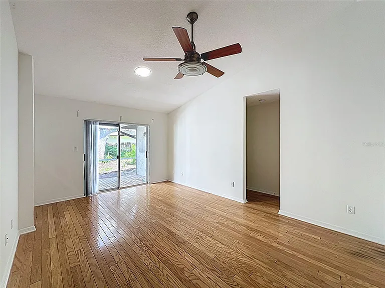 8029 Gillette Ct — Photo 20