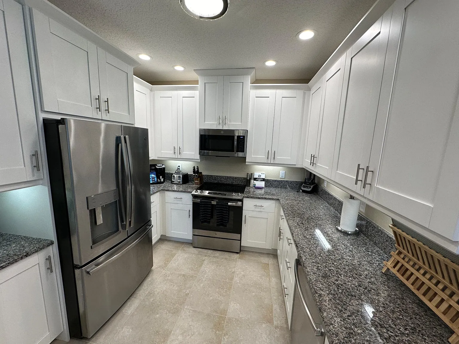 3 bed, 2.5 bath, 1854 sqft, $3,500 — Photo 4