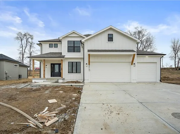 20121 Cider Ct, Weston, MO 64098