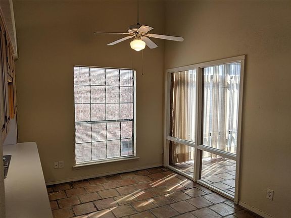 5th image of 3674 Asbury St