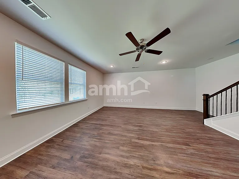 108 Spruce Cir — Photo 6
