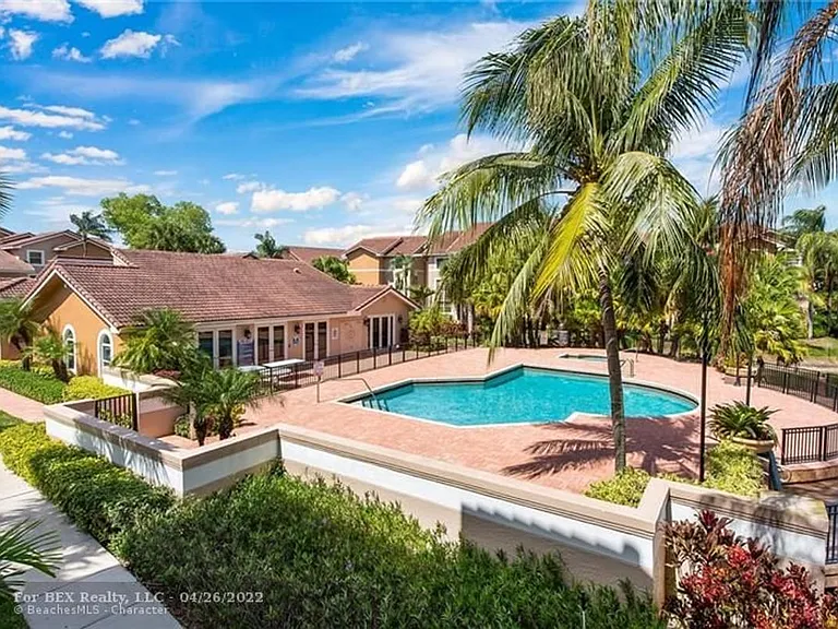 8871 Wiles Rd — Photo 10