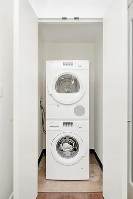 Sold by Compass | media 9