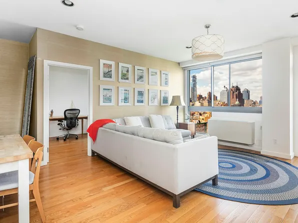 38 Delancey Street 10D image 3 of 13