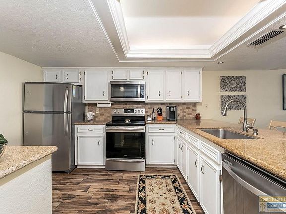 4th image of 400 Padre Blvd Unit 403