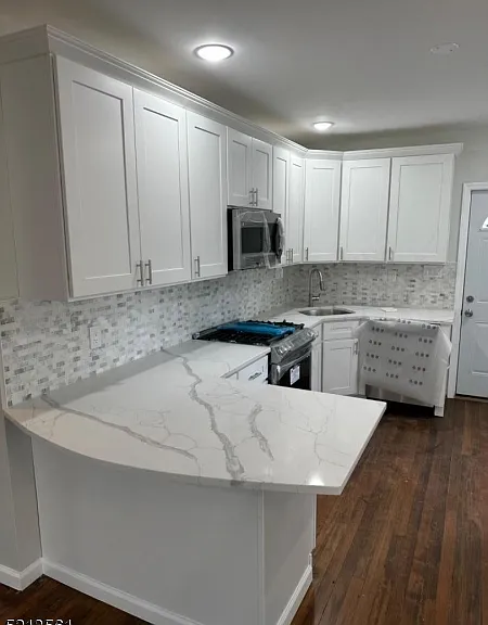 18 S Mountain Ave — Photo 4
