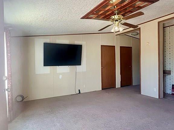 2nd image of 69 E Dante Pl