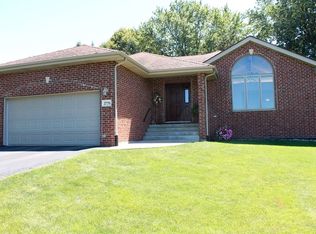 2770 N Cedar Rd, New Lenox, IL 60451