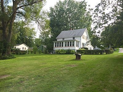 4th image of 10318 Connecticut Ave