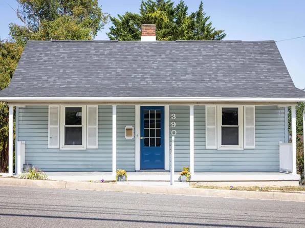 390 S 11th St, Wytheville, VA 24382