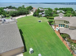 414 Columbia Dr, Rockwall, TX 75032