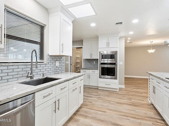 3rd image of 10404 W TROPICANA Circle S