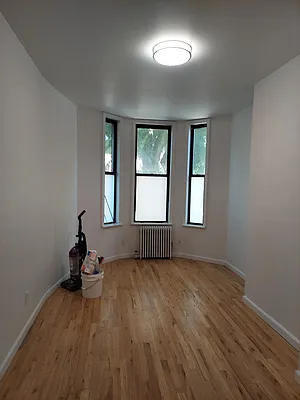 Rented by Douglas Elliman | media 8