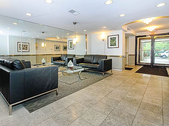2nd image of 1738 Chicago Ave APT 901