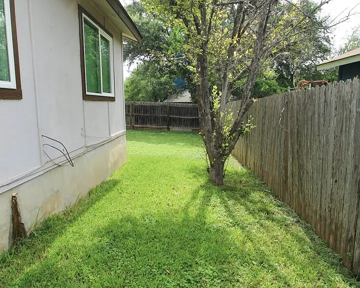 6214 Ridge Glade St — Photo 23