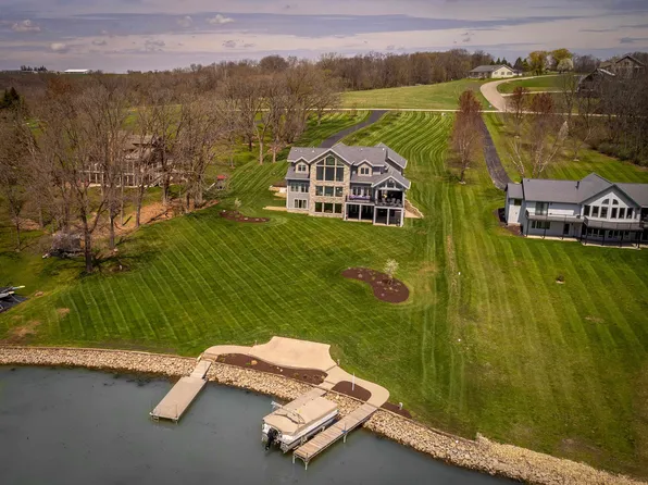 25-80 Lake Carroll Blvd, Lanark, IL 61046