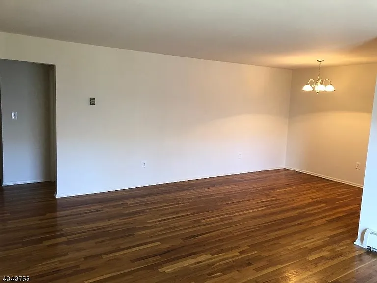 320 S 4c C Morristown Town Town #C — Photo 4
