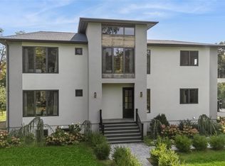 1001 Peconic Bay Blvd, Jamesport, NY 11947