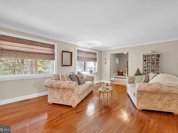 5th image of 23 Hartley Ln