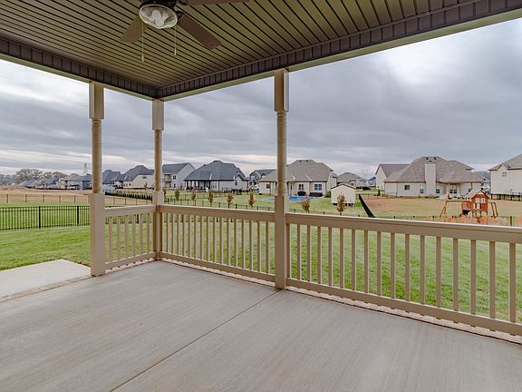 2nd image of 117 Wellington Flds