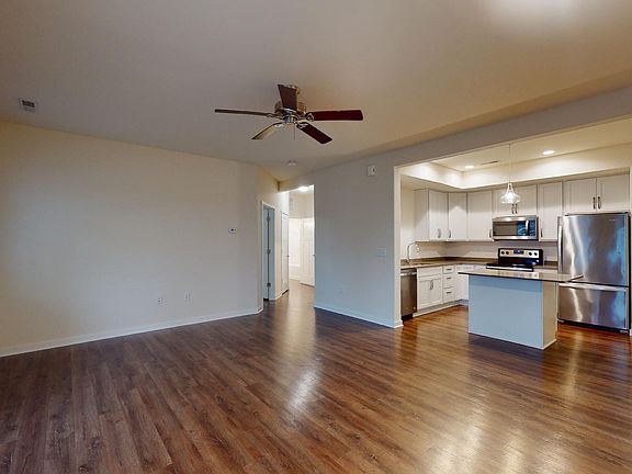 2nd image of 683 S Pier Dr Space 685