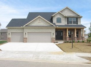 2525 W Carlisle Ln, Dunlap, IL 61525