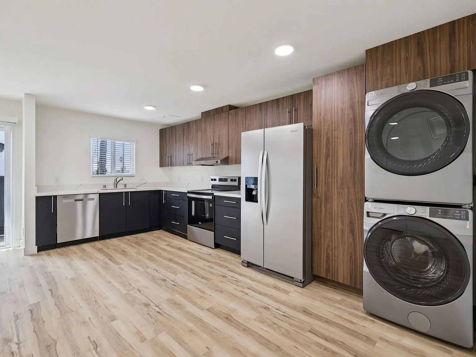 The Adelaide on 4th | Spacious 3 Bedroom + Den Homes Now Leasing — Photo 4