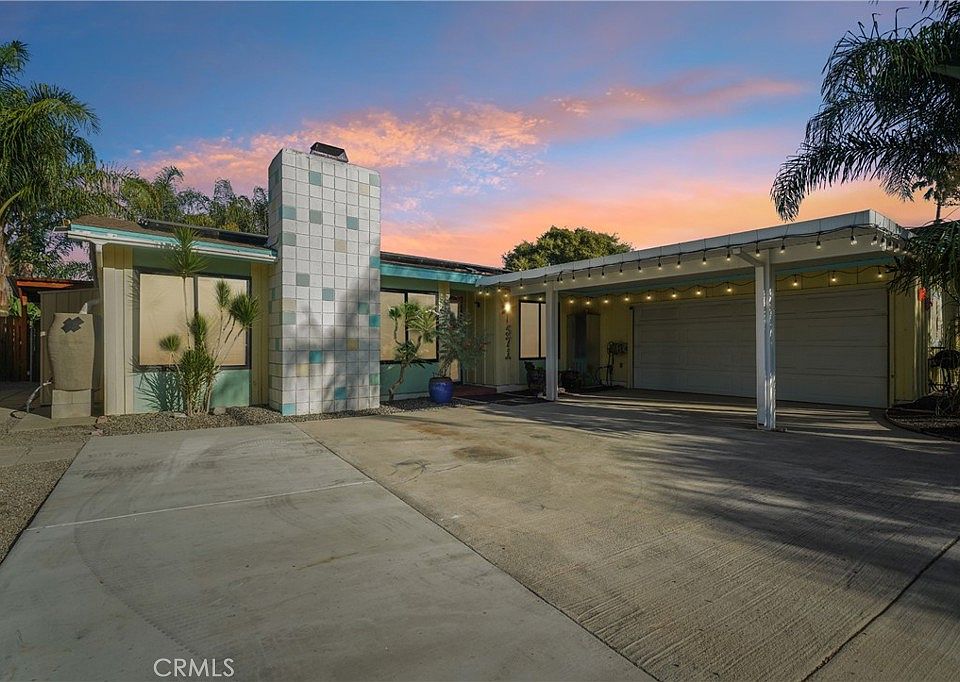 1st image of 571 Oriole Ln