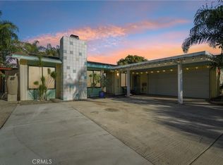 571 Oriole Ln, Corona, CA 92879