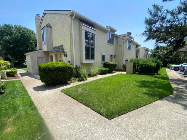 48 Greate Bay Dr #48, Somers Point, NJ 08244