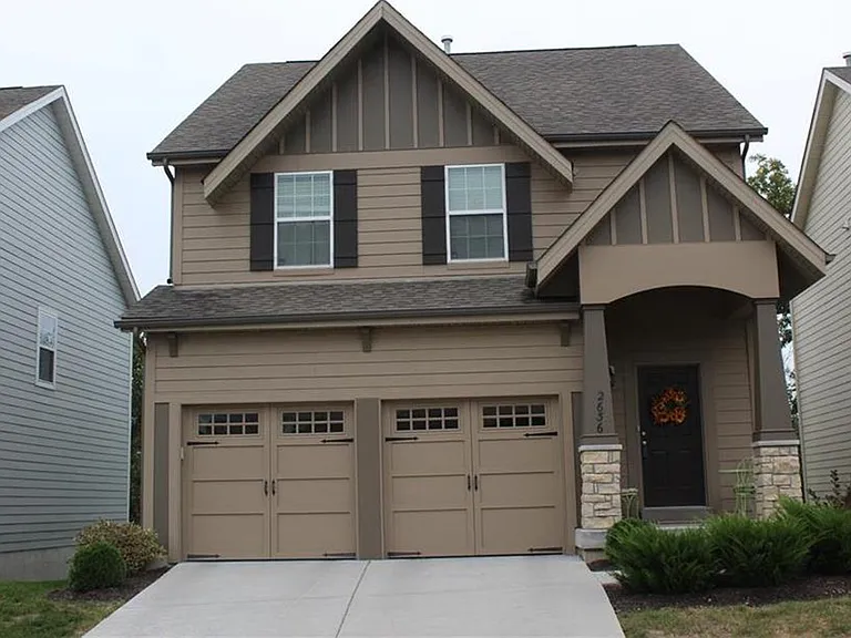 2636 Grover Crossing Way — Photo 2