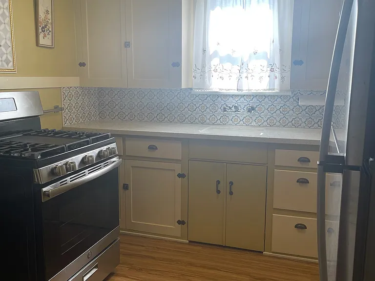147 N Canyon Blvd #B — Photo 14