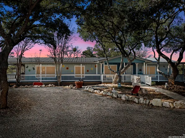 166 Elm Shore, Lakehills, TX 78063