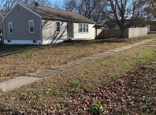 408 N 7th St, La Grange, MO 63448