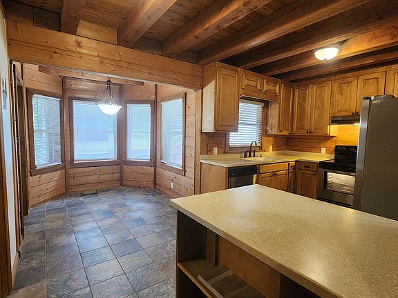 kitchen with breakfast nook