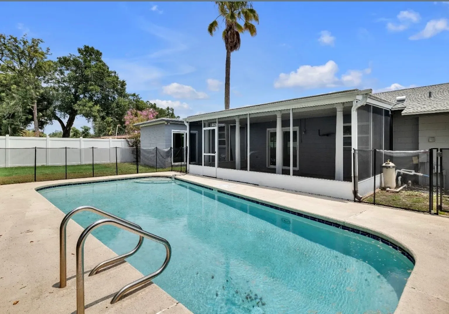 11706 Oban Ave — Photo 1