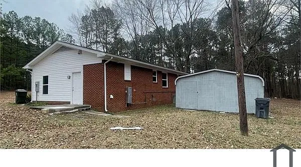 1617 N Main St — Photo 42