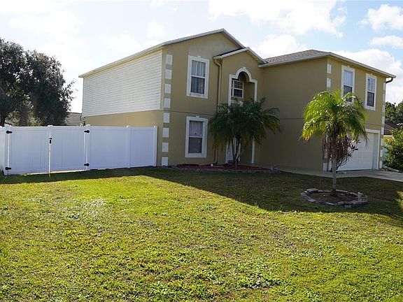 2nd image of 304 Cocoa Ct