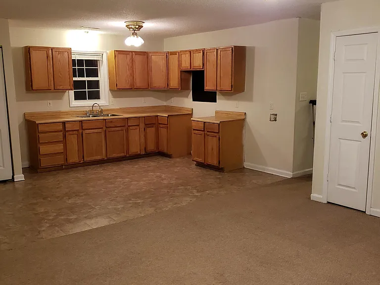 1610 Lake St — Photo 12