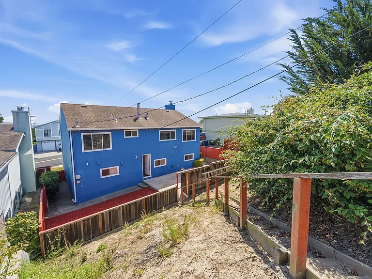 435 Alhambra Rd — Photo 24