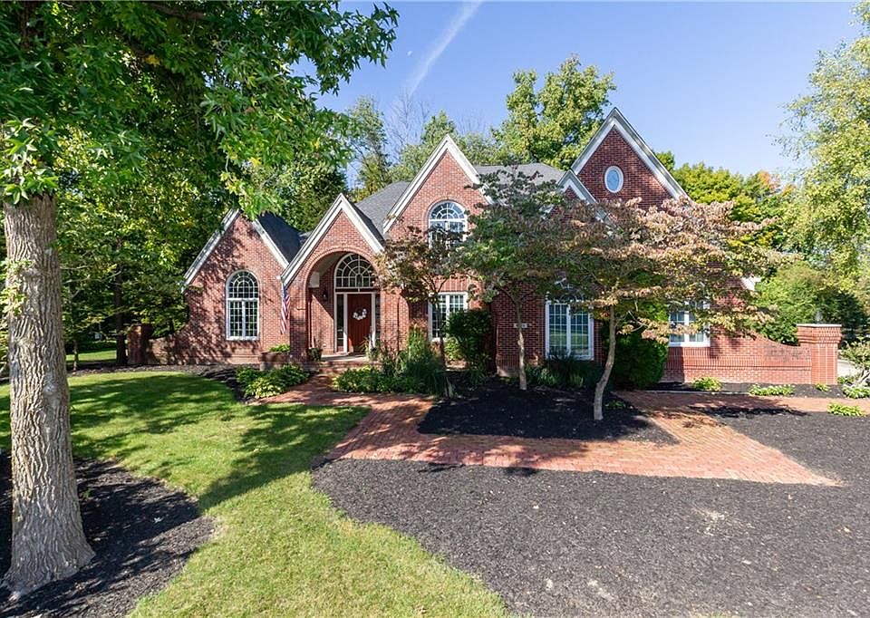 1st image of 8206 Meadowbrook Dr