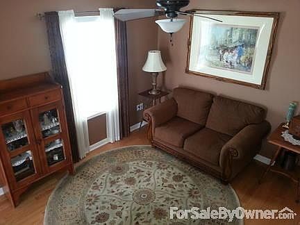 Master Bath
						:
						with WIC