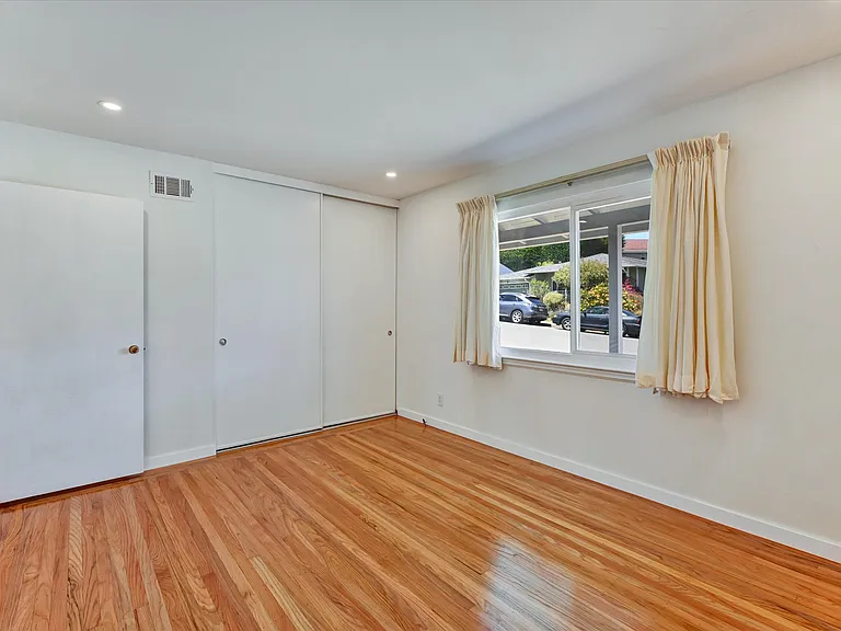 177 Romney Ave — Photo 30