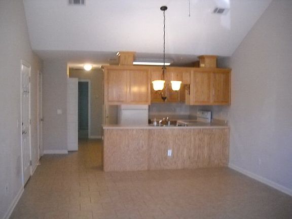 3rd image of 138 Joshua Cir #138
