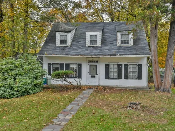 25 Hillcrest Road, Suffern, NY 10901