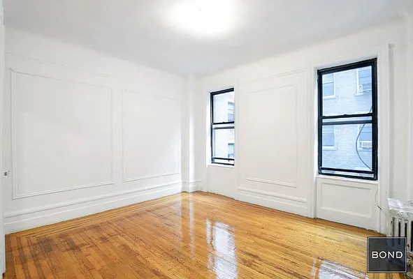 Rented by Bond New York | media 13