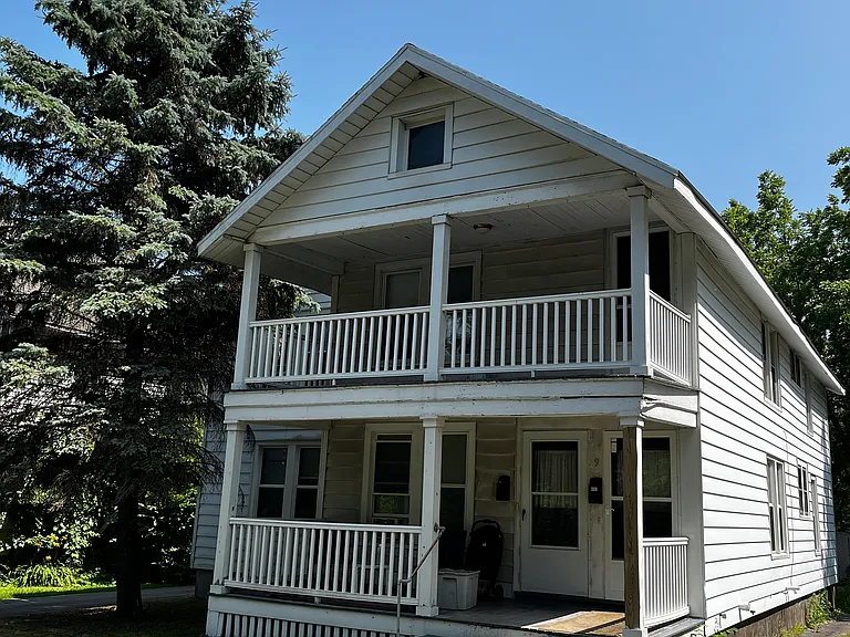 9 Watkins St — Photo 1